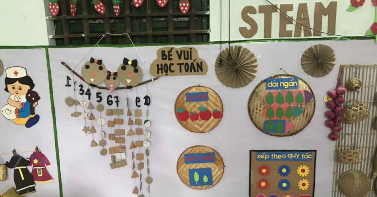 Trang trí môi trường ngoài lớp học mầm non
