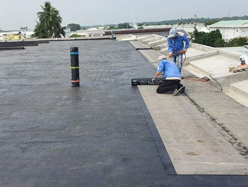 thi công chống thấm sàn mái